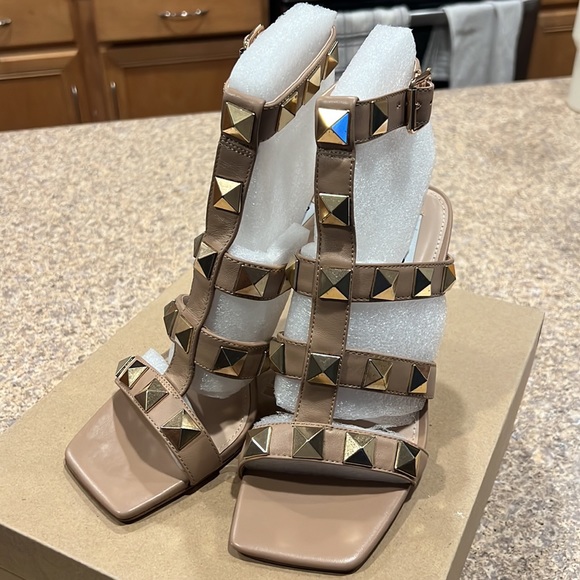 Steve Madden Heels 3 Inch - Picture 2 of 6